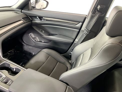 Used 2022 Honda Accord Sport image 21