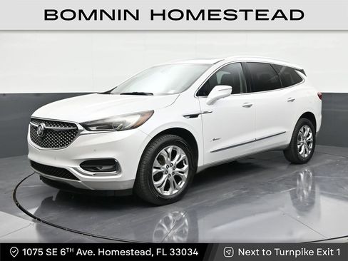 Used 2018 Buick Enclave Avenir FWD image 1
