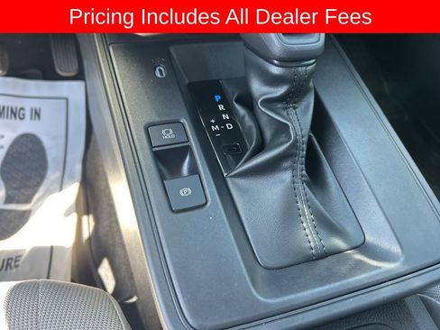 Used 2026 Toyota Corolla Cross L FWD image 10