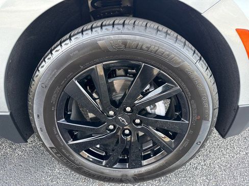 Used 2024 Chevrolet Equinox LS w/ LS Convenience Package image 9