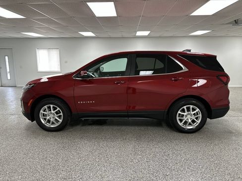 Used 2024 Chevrolet Equinox LT AWD/4WD image 5