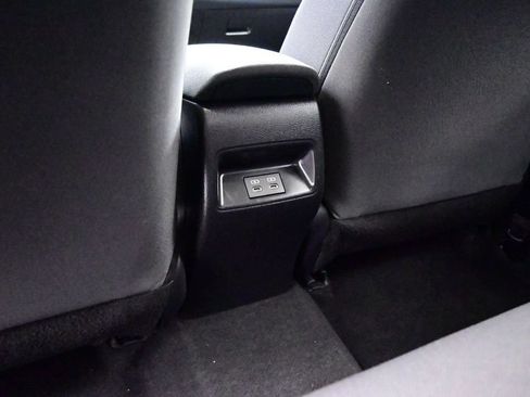 Used 2025 Toyota Corolla LE FWD image 32