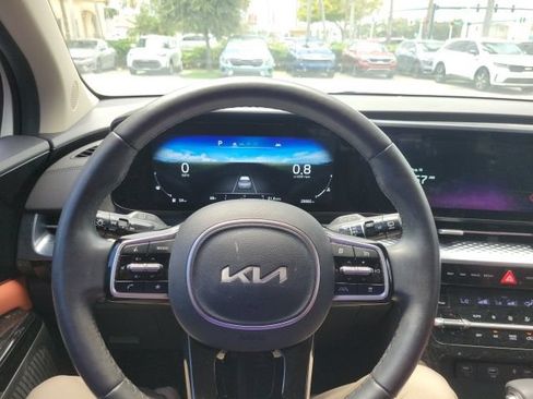 Used 2024 Kia Carnival SX Prestige FWD image 8