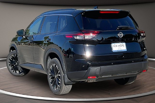 New 2027 Nissan Rogue Dark Armor FWD image 3