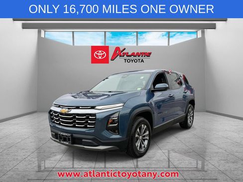 Used 2025 Chevrolet Equinox LT w/ Safety and Technology Package AWD/4WD image 2
