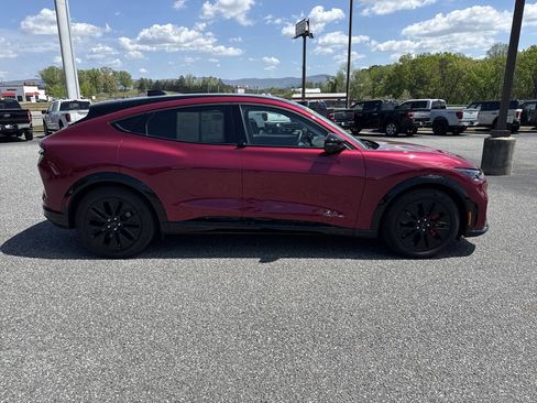 Used 2025 Ford Mustang Mach-E Premium w/ Sport Appearance Package AWD/4WD image 8