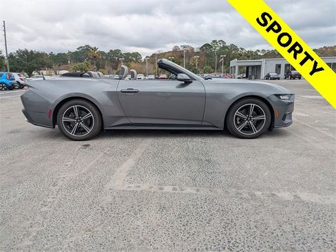 Used 2024 Ford Mustang Premium image 3