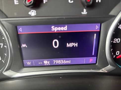 Used 2022 Chevrolet Equinox Premier AWD/4WD image 23
