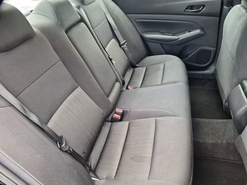 Used 2025 Nissan Altima 2.5 SV FWD image 29