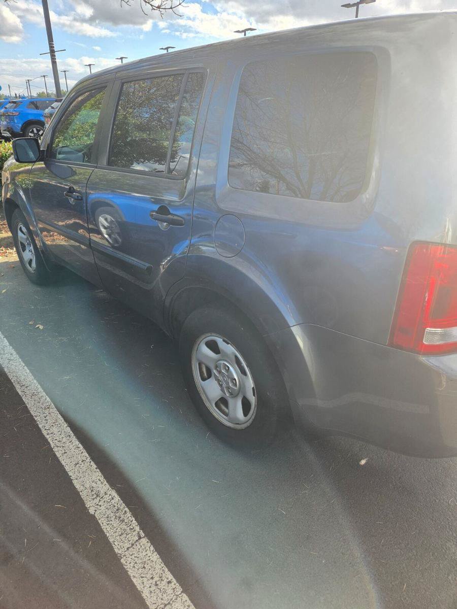 Used 2013 Honda Pilot LX image 1