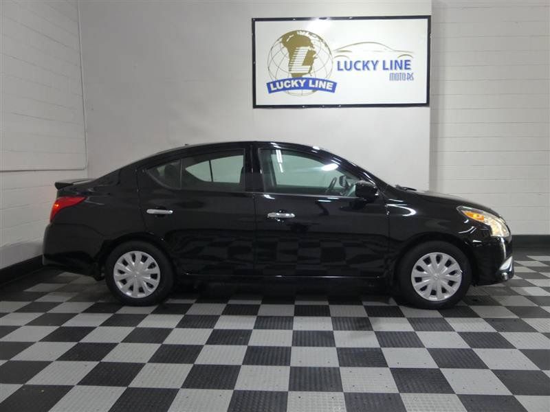 Used 2019 Nissan Versa SV FWD image 6