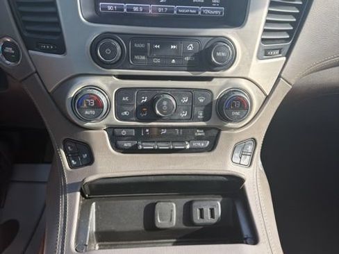 Used 2020 GMC Yukon XL Denali w/ Denali Ultimate Package AWD/4WD image 29