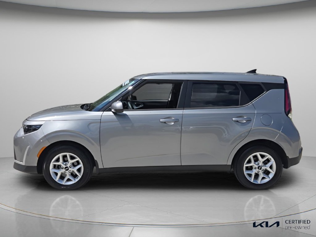 Certified 2024 Kia Soul LX w/ Option Group 015 FWD image 3