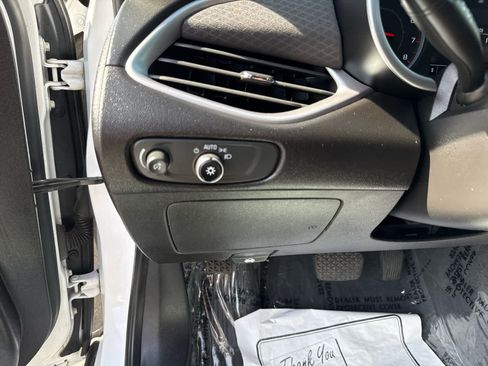 Used 2019 Chevrolet Malibu LS FWD image 17