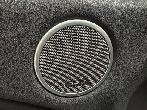 Used 2018 Land Rover Range Rover Evoque Landmark Edition image 13