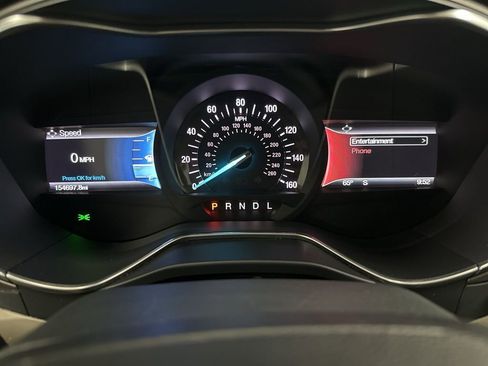 Used 2017 Ford Fusion SE w/ Fusion SE Technology Package image 25