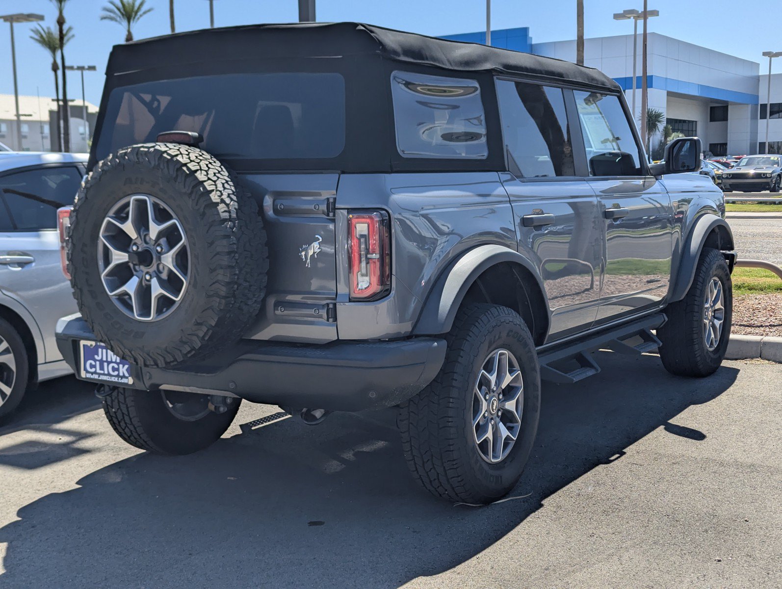 Used 2023 Ford Bronco Badlands AWD/4WD image 2