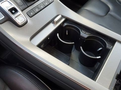 Used 2021 Hyundai Palisade Calligraphy w/ Winter Package image 20