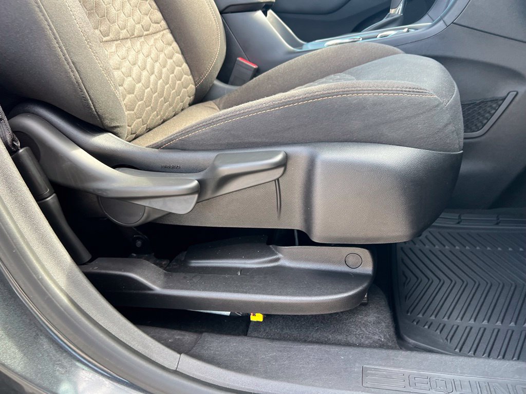 Used 2018 Chevrolet Equinox LT FWD image 23