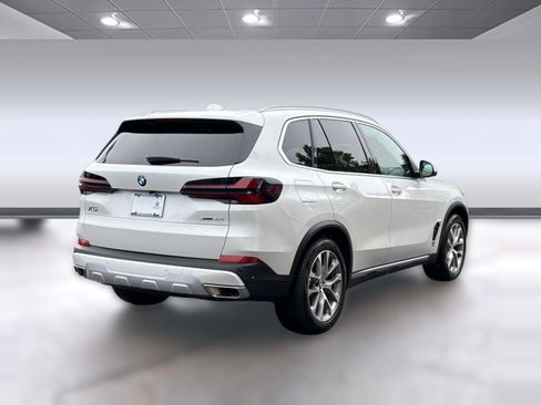 Used 2026 BMW X5 sDrive40i w/ Premium Package RWD image 9