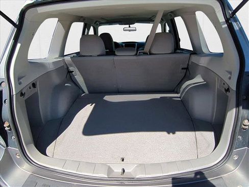 Used 2011 Subaru Forester 2.5X Premium w/ All-Weather Pkg image 6