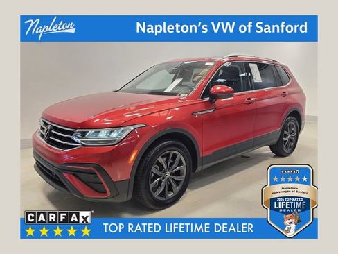 Used 2022 Volkswagen Tiguan SE w/ Panoramic Sunroof Package FWD image 1
