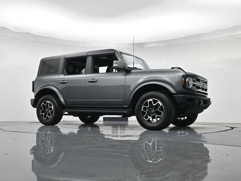 Certified 2024 Ford Bronco Outer Banks AWD/4WD image 33