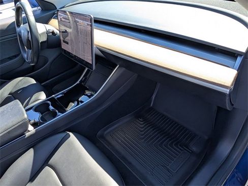 Used 2019 Tesla Model 3 Long Range image 14