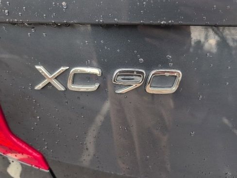 Used 2023 Volvo XC90 B6 Plus w/ Protection Package Premier image 10
