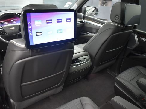 Certified 2026 Cadillac Escalade ESV Platinum Sport w/ LPO, ONYX Package image 27