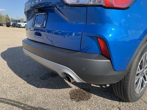 Used 2021 Ford Escape SEL image 4