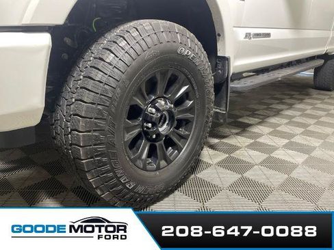 Certified 2021 Ford F250 Platinum w/ Tremor Off-Road Package AWD/4WD image 27