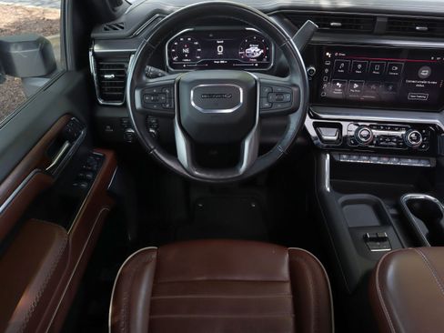 Used 2025 GMC Sierra 2500 Denali Ultimate AWD/4WD image 32