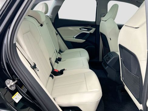 Used 2025 Audi Q5 Premium Plus w/ Premium Plus image 22