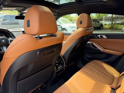 Used 2023 BMW X6 xDrive40i w/ M Sport Package image 24