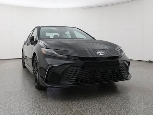 New 2026 Toyota Camry SE image 32