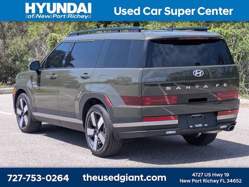 Used 2025 Hyundai Santa Fe Limited FWD image 3