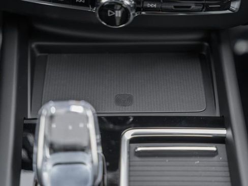 New 2026 Volvo XC60 B5 Ultra w/ Protection Package Premier image 25