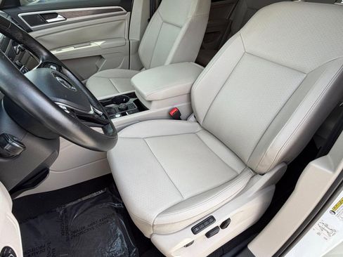 Used 2019 Volkswagen Atlas SEL image 5