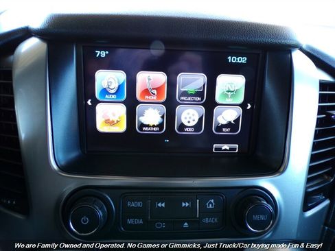 Used 2018 Chevrolet Suburban LT image 41