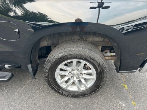Used 2019 Chevrolet Silverado 1500 LTZ w/ LTZ Plus Package AWD/4WD image 31