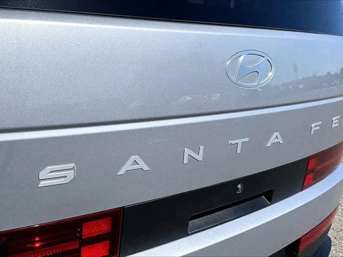 Used 2025 Hyundai Santa Fe SE FWD image 30