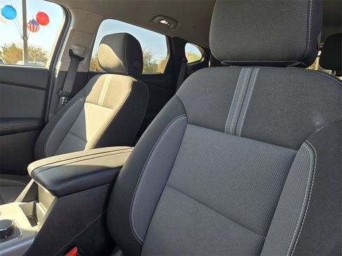 Used 2025 Chevrolet Blazer LT image 14