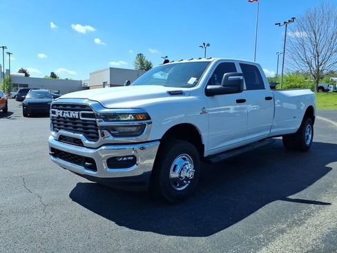 New 2026 RAM 3500 Tradesman image 3