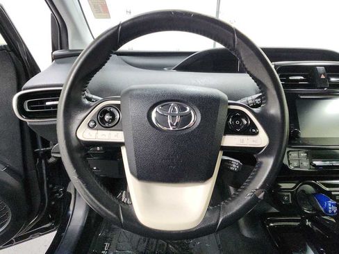 Certified 2018 Toyota Prius Three FWD image 16