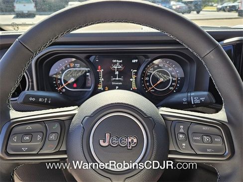 New 2025 Jeep Gladiator Mojave w/ Convenience Group image 22