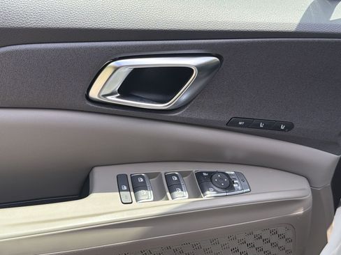 New 2026 Kia Carnival EX FWD image 28