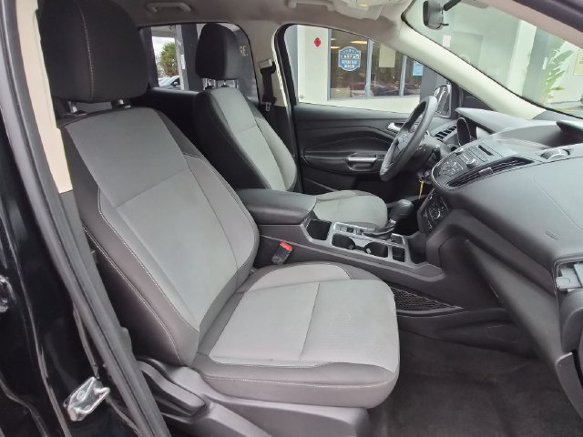 Used 2017 Ford Escape SE w/ SE Cold Weather Package FWD image 26