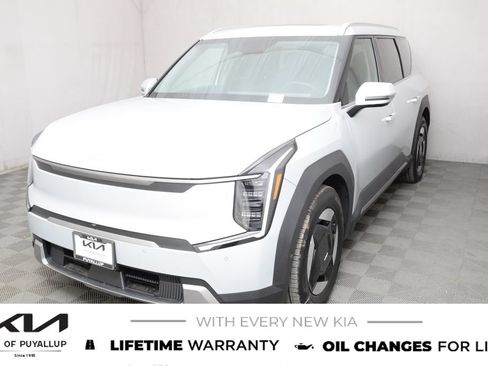 New 2026 Kia EV9 Wind AWD/4WD image 1