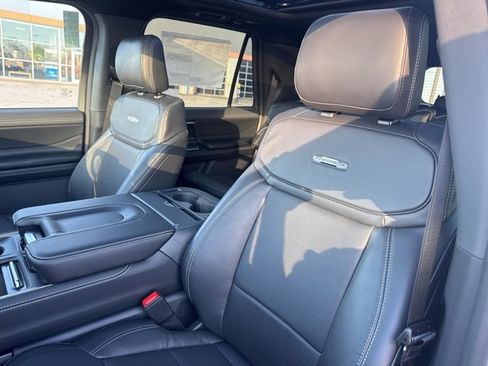 New 2025 Ford Expedition Max Platinum w/ Stealth Performance Package image 27